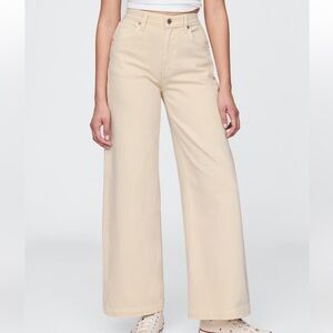 Gap High Rise Stride Jeans Beach Pebble (yellowish tan cream color)